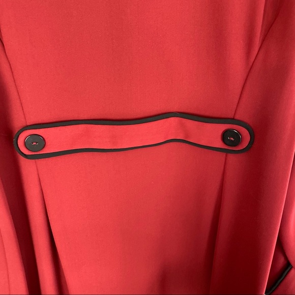 Le Bos One Button Red & Black Light Weight Trench - Picture 4 of 7